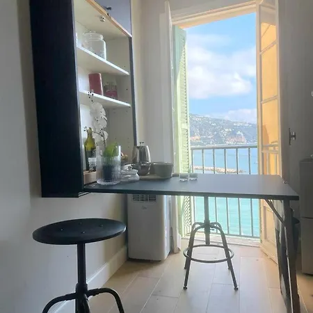 Menton, Old Town Апартаменты Ментона