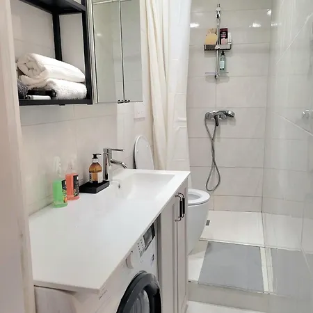 Menton, Old Town Appartamento *